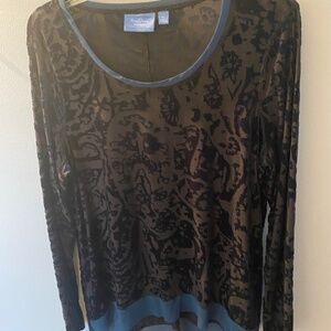 Simply Vera by Vera Wang withVelvet Patterns Elegant Designer